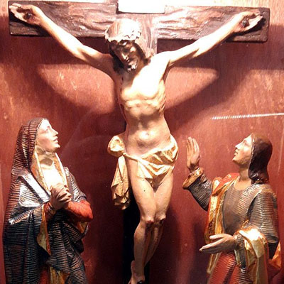 Exposición Mosén Francisco: Capilla domiciliaria con el boceto del paso de la Tercera Palabra realizado por Félix Burriel