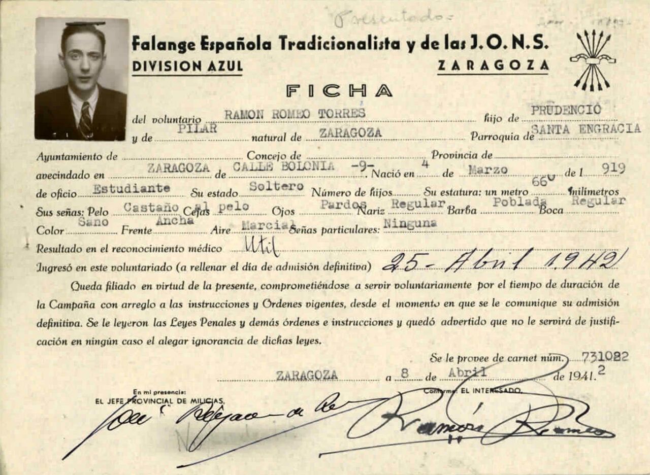 Ficha presentada por Ramón Romeo Torres para su ingreso como voluntario en la División Azul. Documento facilitado por el Archivo General Militar de Ávila.