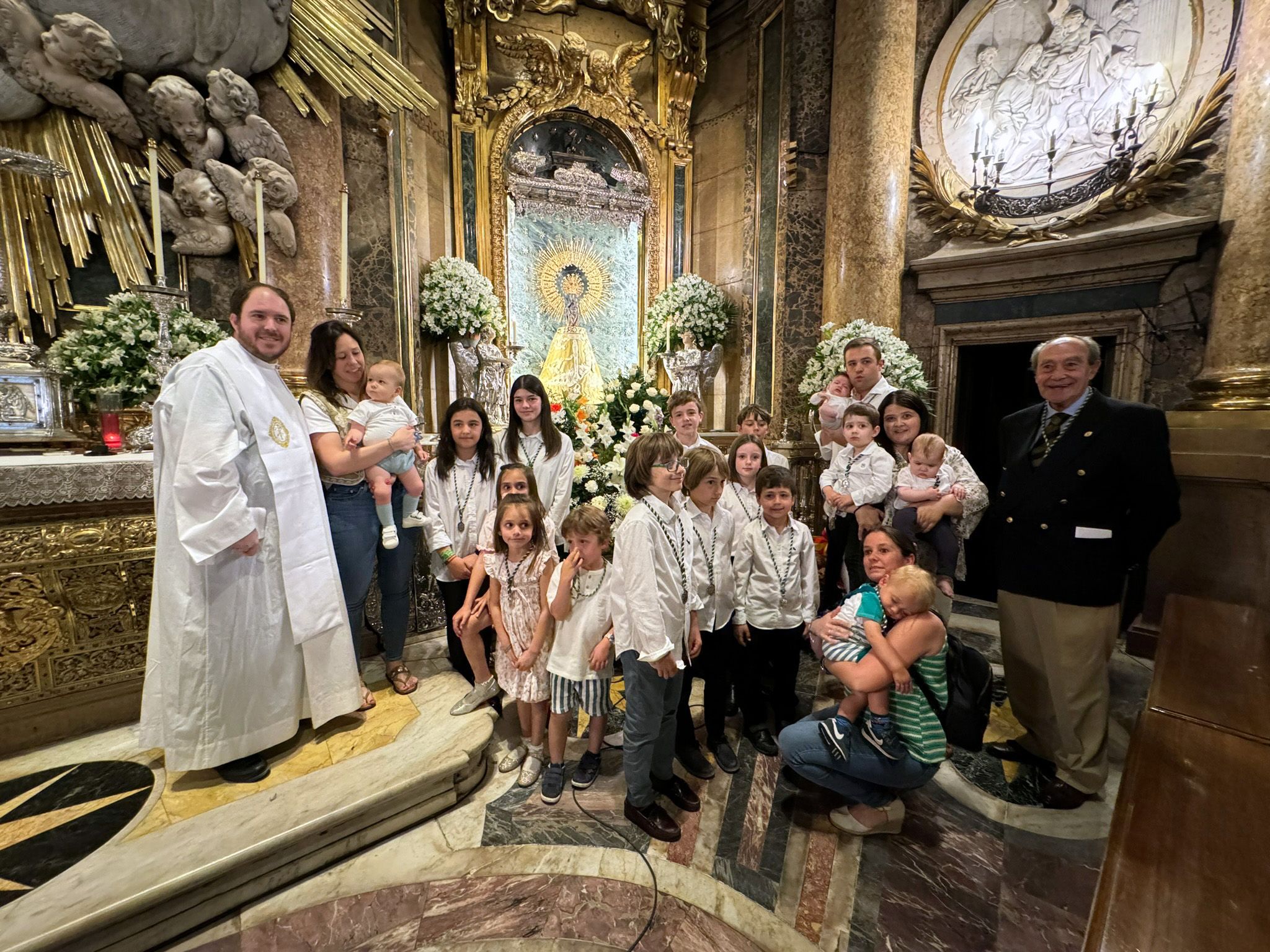 Así fue la presentación de nuestros infantiles a la Virgen del Pilar