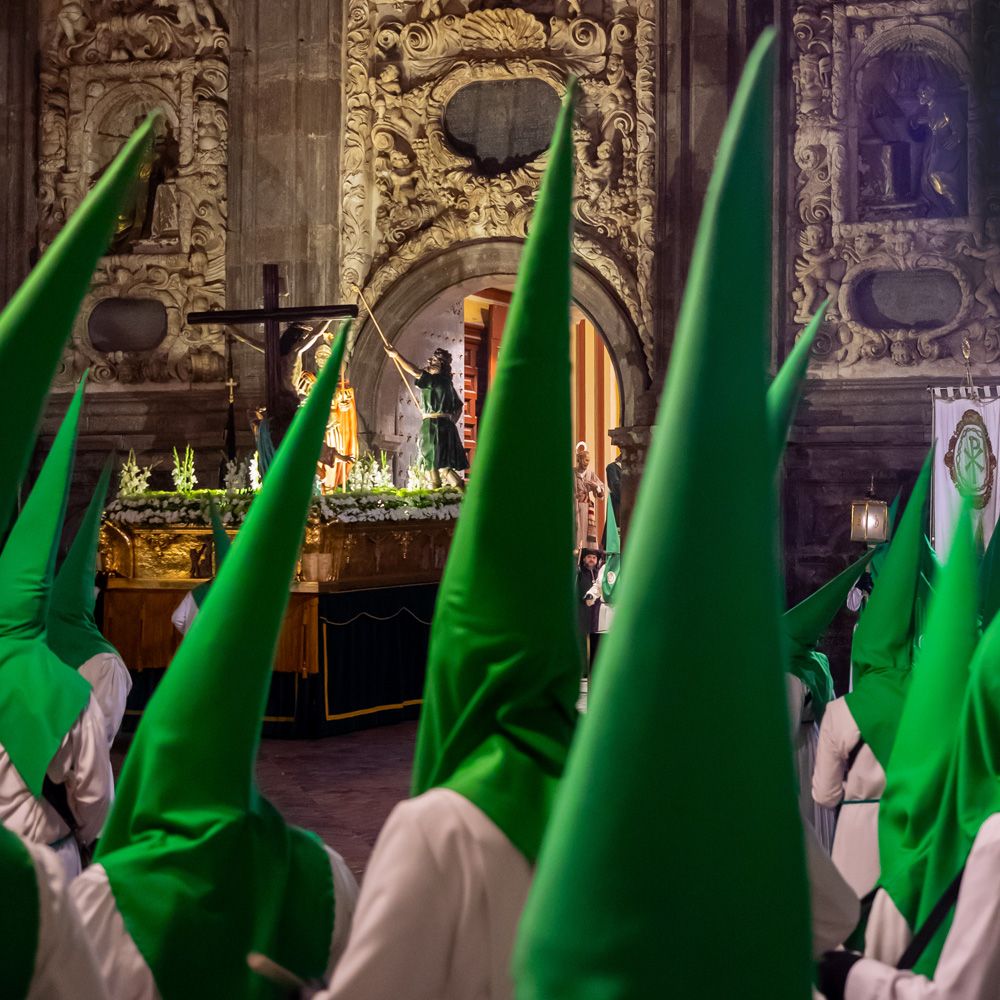 Especial Semana Santa 2024: Participación de la Cofradía en la procesión del Santo Entierro (fotografía de Alberto Olmo)