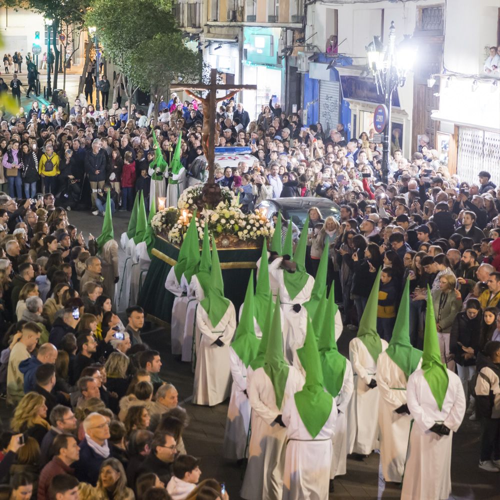 Especial Semana Santa 2024: Vía Crucis parroquial por el entorno de San Gil (fotografía José A. Flores)