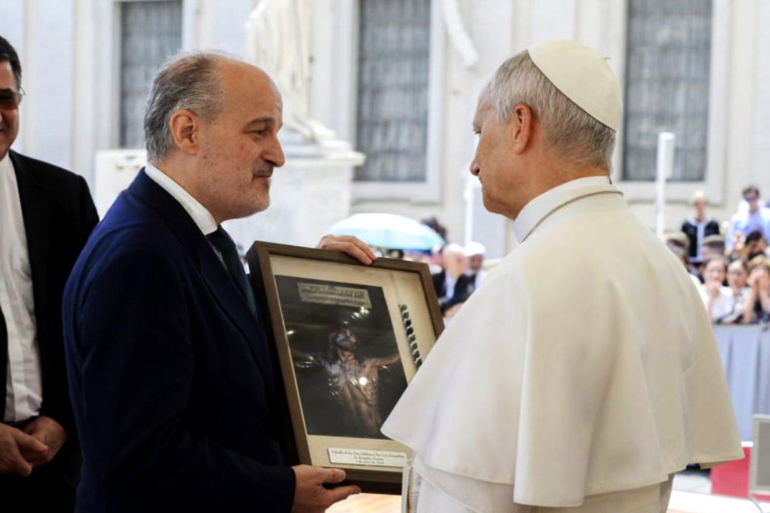 Encuentro histórico con León XIV en la plaza de San Pedro